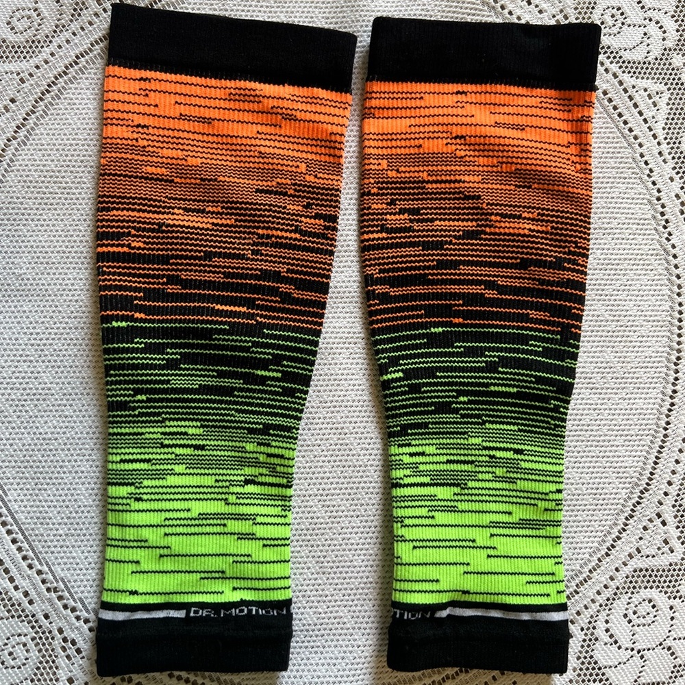 Dr. Motion leg compression sleeves